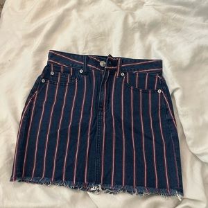 American Eagle Outfitters Skirt (Size 0)